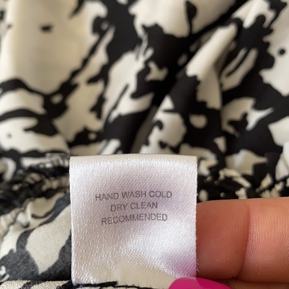 Black Rainn Blouse - Picture 8 of 8